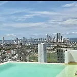 Tu apartamento en la playa piso 10